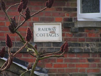 RailwayCottages2